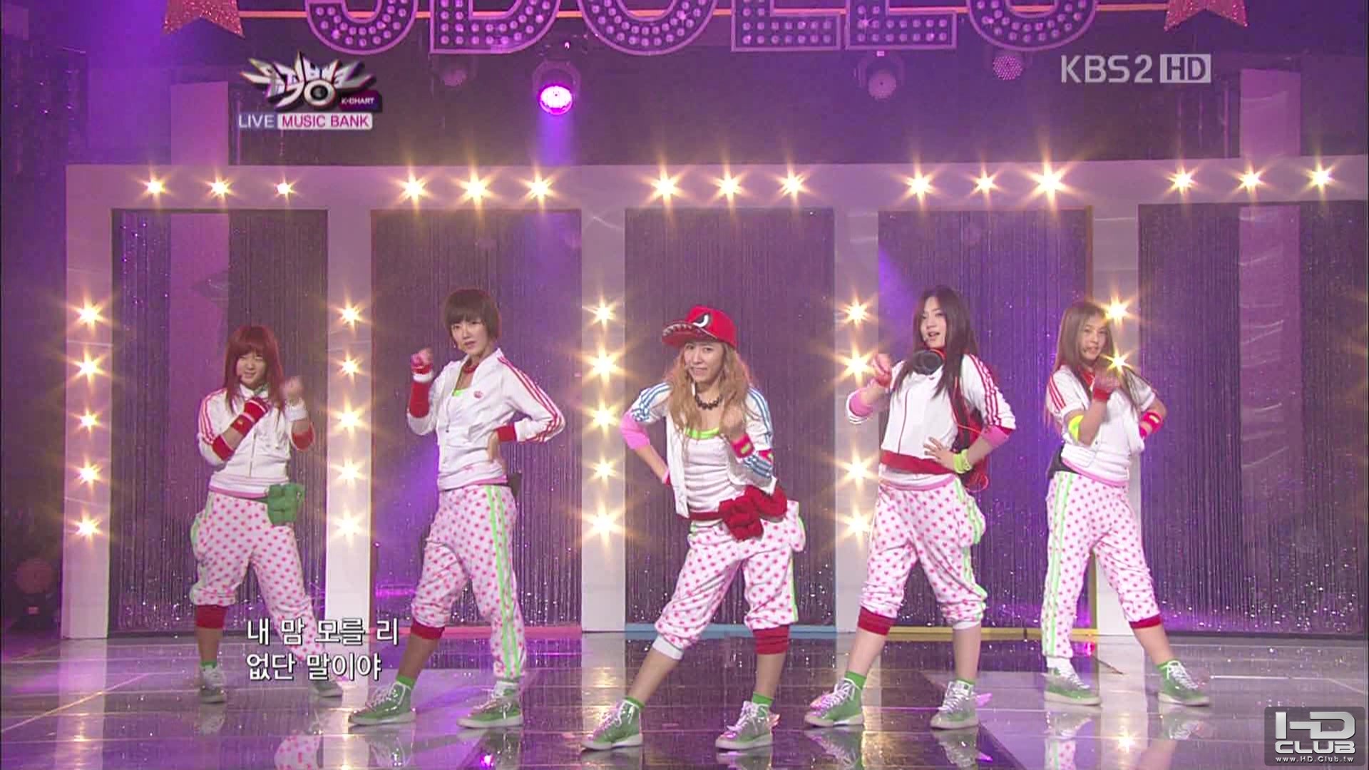 [HD.Club][110218] 5Dolls - I Mean You @ KBS 音樂銀行.tp_20110218_214929.jpg