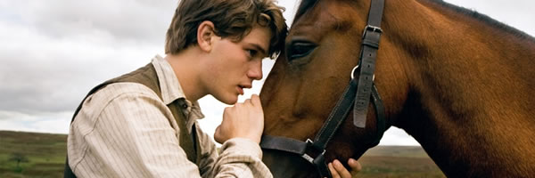 war-horse-movie-image-jeremy-irvine-slice-01.jpg