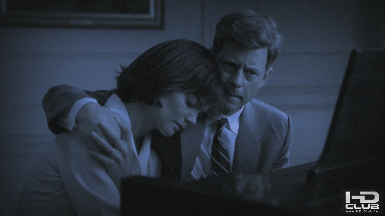 The.Kennedys.Part.I.720p.WEB-DL.AAC2.0.H.264-RANDi[(001662)20-25-44].JPG