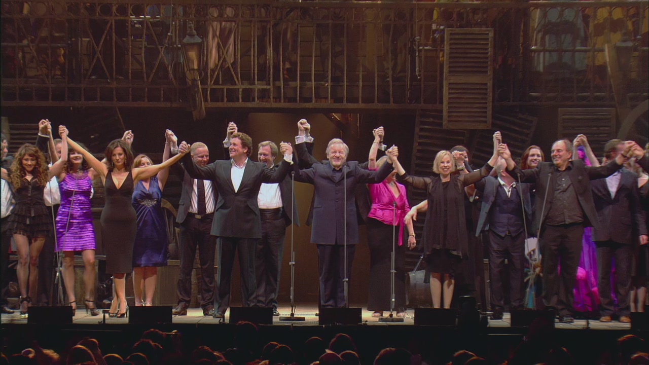 Les.Miserables.in.Concert.II.The.25th.Anniversary.2010[(092346)15-32-03].JPG