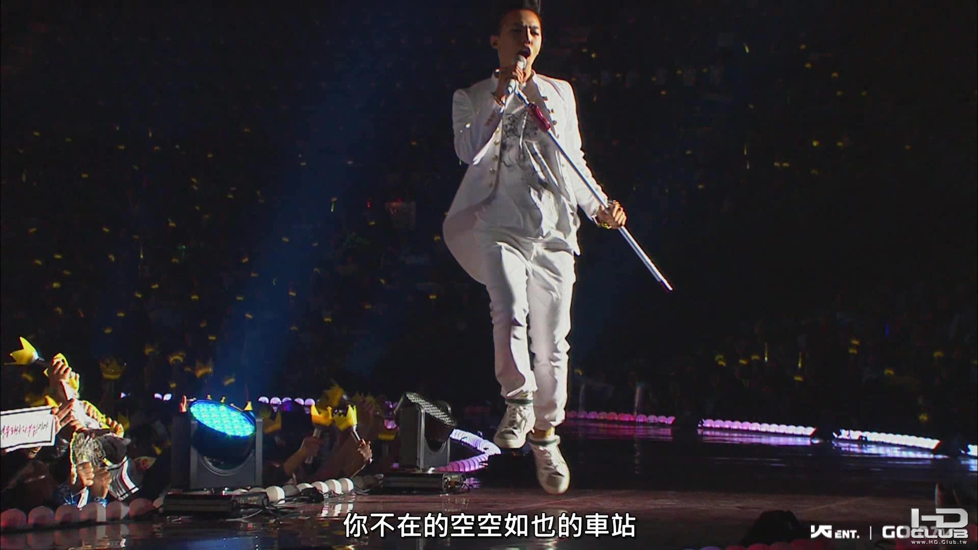 G-Dragon - 1年車站 (Concert ver.) [GomTV].avi_000229.552.jpg