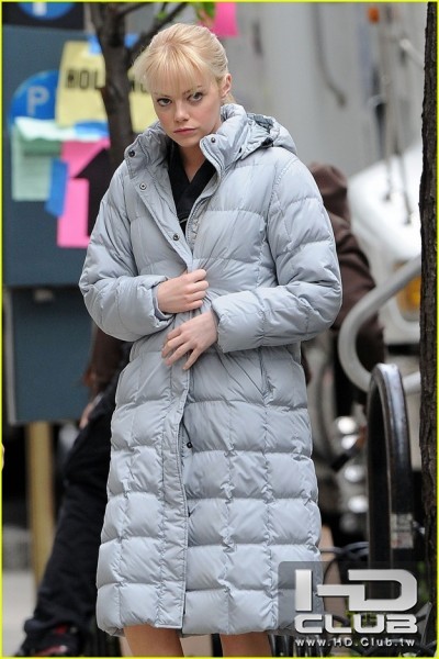 emma-stone-spider-man-set-photo-400x600.jpg