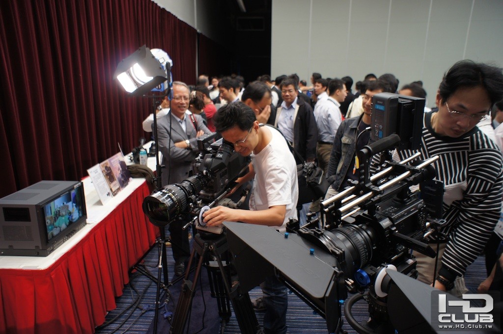 2011_Sony-Post-NAB_02.jpg