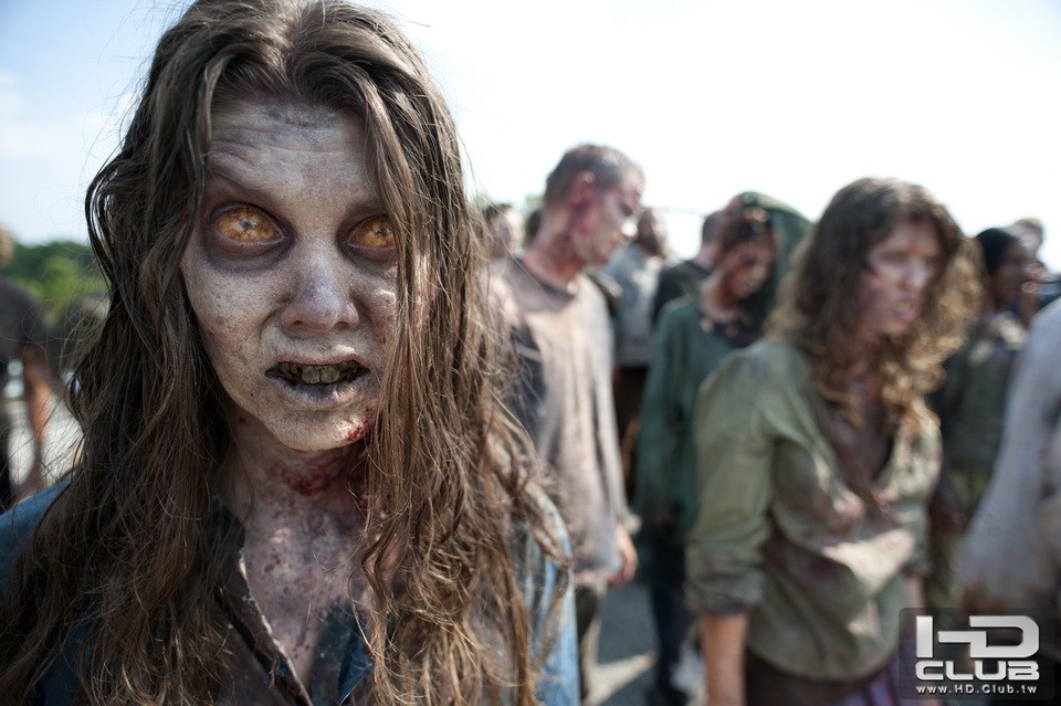 walkingdeadseason2-firstlook.jpg