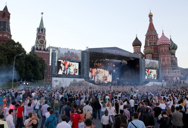 Transformers_Dark_of_the_Moon_Russia-Linkin-Park-2-600x409.jpg