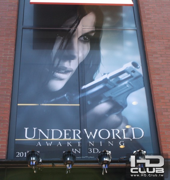 Underworld_4_poster_comiccon_2011-566x600.jpg