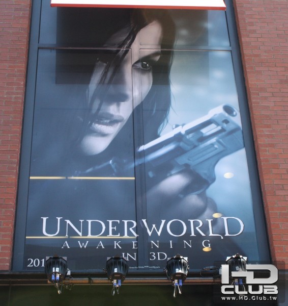 Underworld_4_poster_comiccon_2011-566x600.jpg