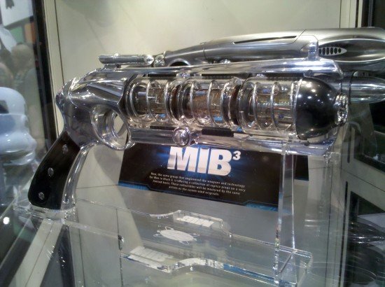 MIB-3-Weapons-5-550x410.jpg