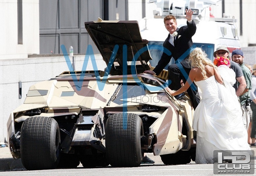 Batman-DarkKnightRises-Filming-7-30-2011-18.jpg