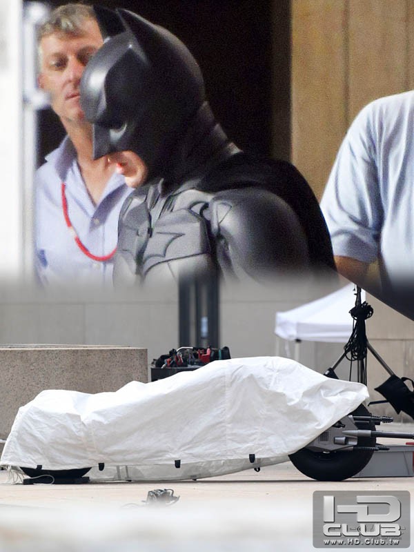 batmanaug4_eyeprime_509.jpg