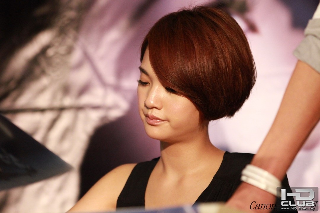 2011-0806- -楊丞琳-仰望正式發行簽唱_0069.jpg