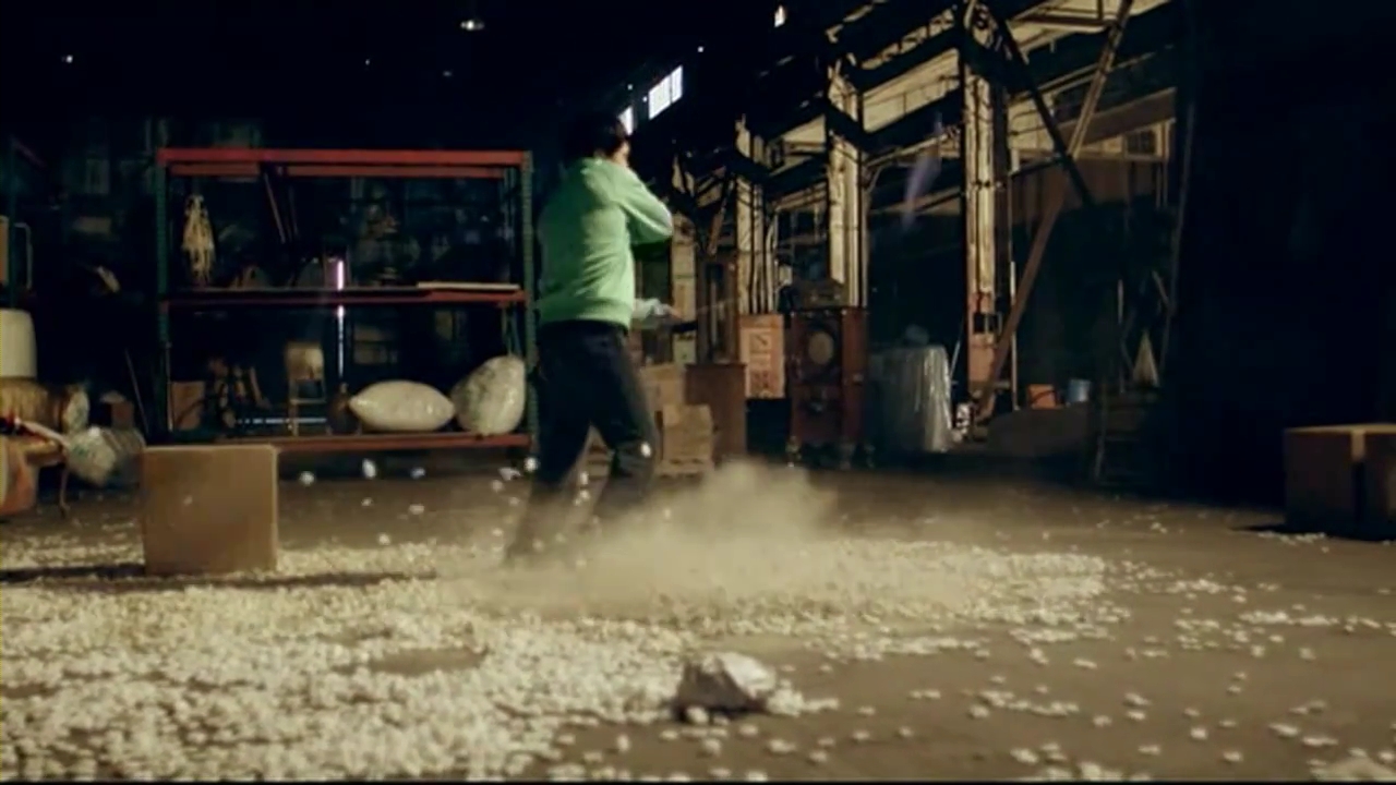 LXD Mashup - Invaders Must Dynamite - Taio Cruz vs. Prodigy.mp4_000086411.jpg