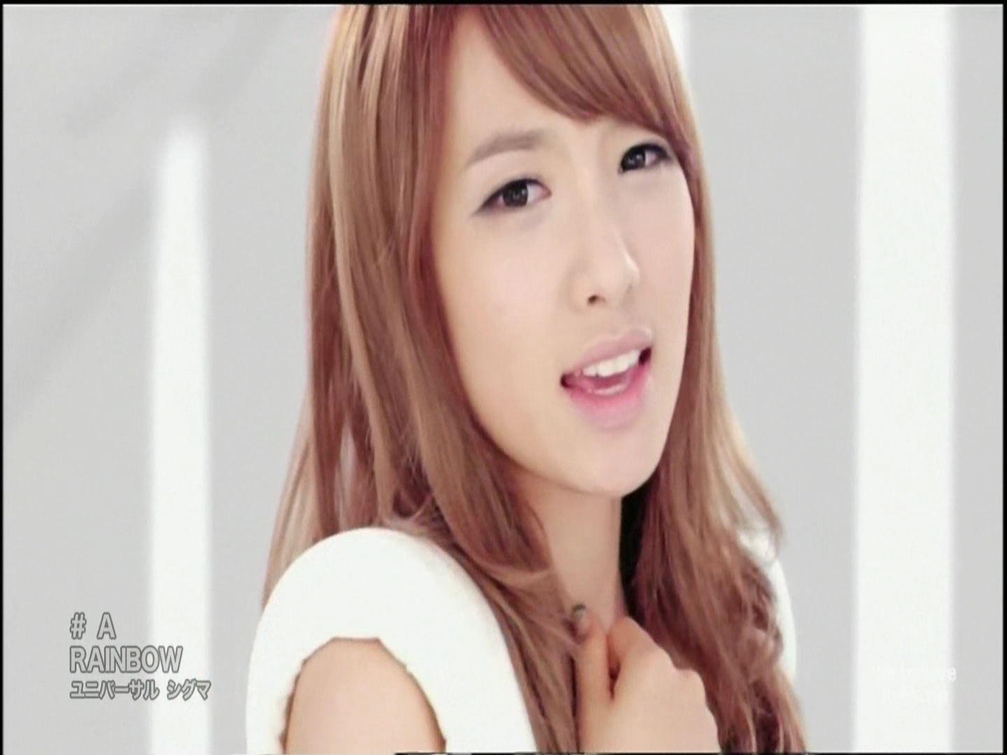 Rainbow - A (Japanese Ver.).mpg_000079872.jpg