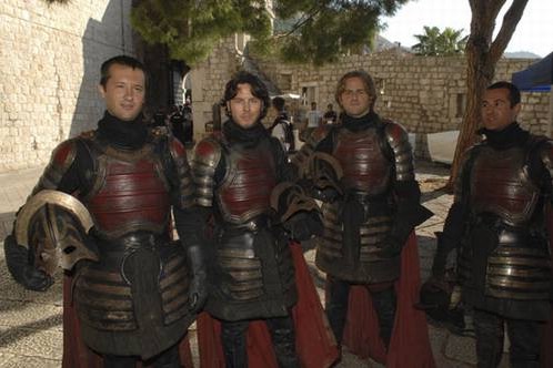 game-of-thrones-s02-set-photo-20110923-09_tn.jpg