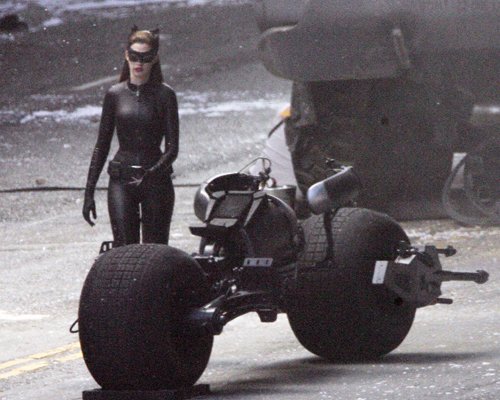 dark-knight-092411-15.jpg