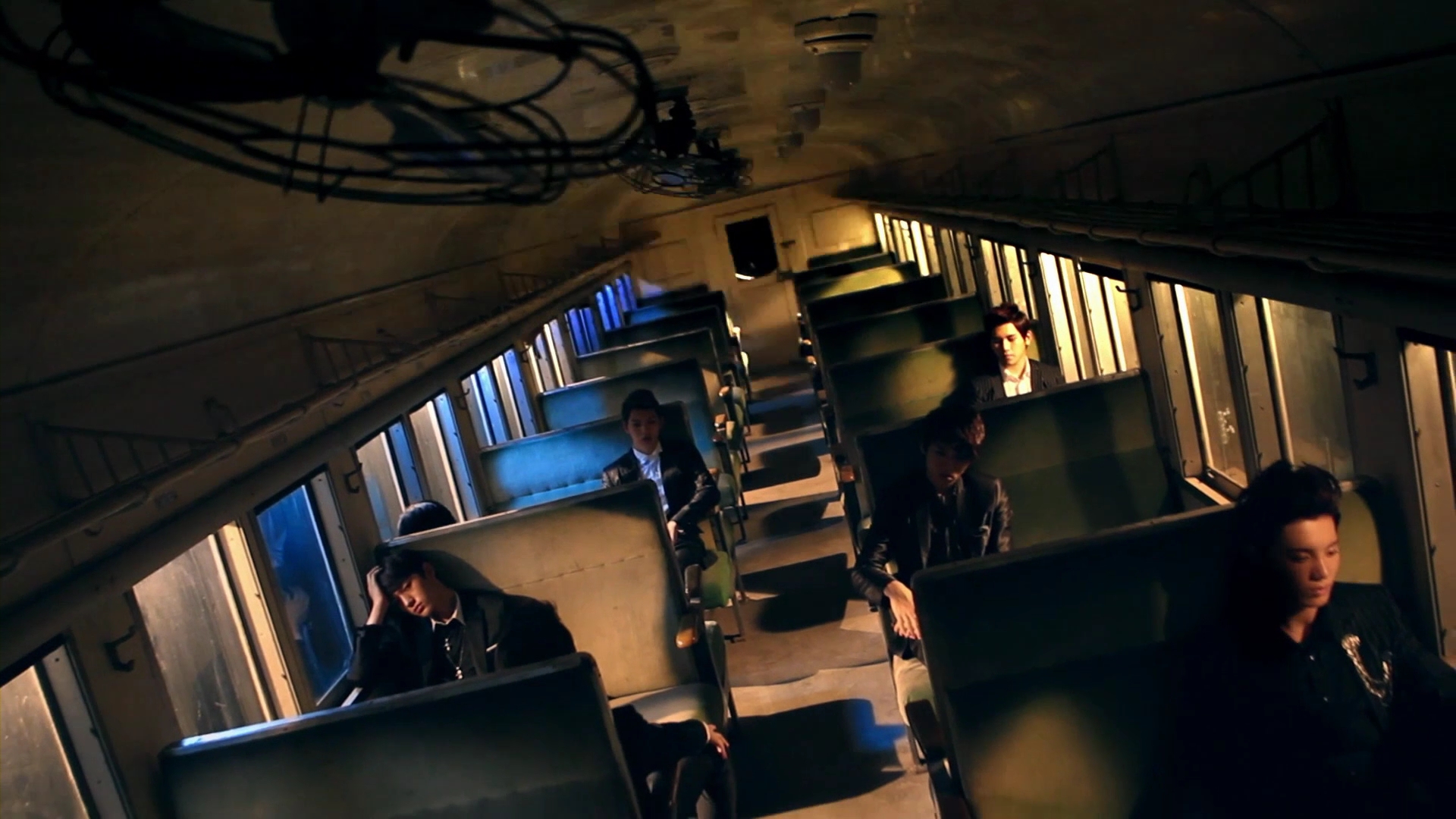 [MV] Infinite - Paradise (Full HD Melon) [bambimiri.blogspot].mp4_000215015.jpg