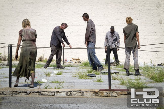 The_Walking_Dead105.jpg