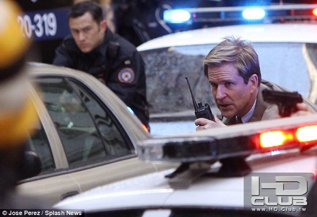 article-0-0E9AE35700000578-928_634x435.jpg