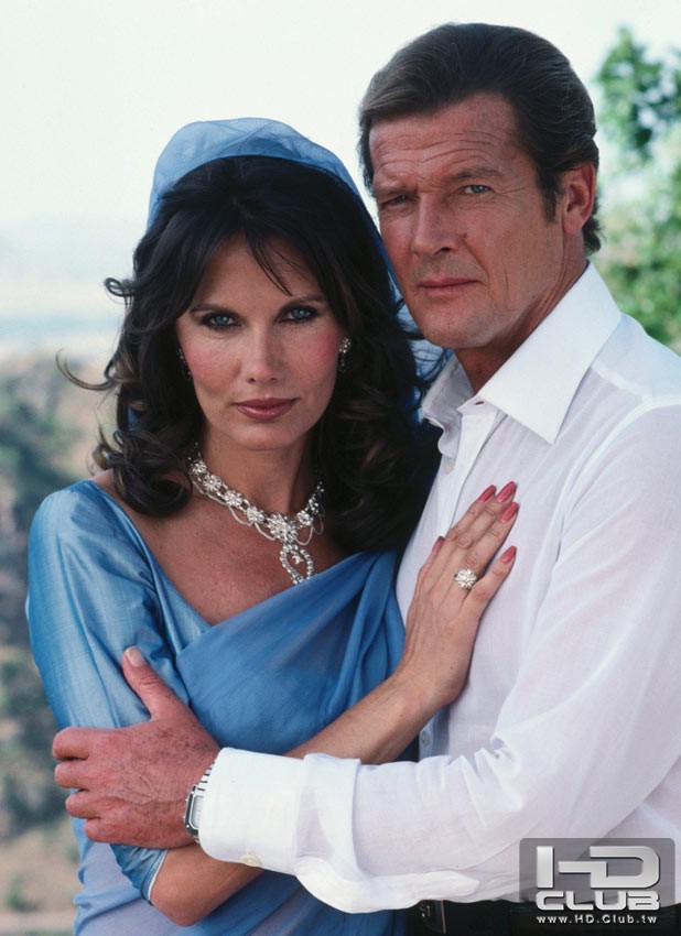 618w_james_bond_girls_gallery_13.jpg