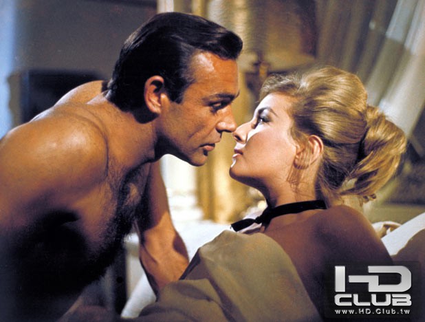 618w_james_bond_girls_gallery_2.jpg