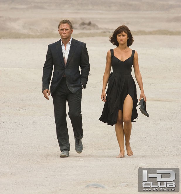 618w_james_bond_girls_gallery_22.jpg