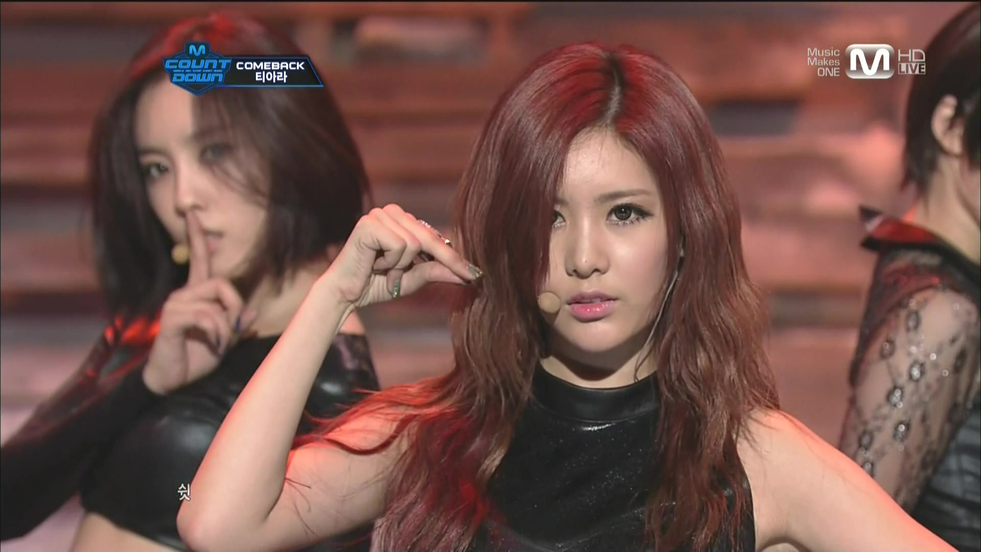 [11.11.17] 엠 카운트다운 티아라 [ Cry Cry ].tp_20111118_070406.jpg