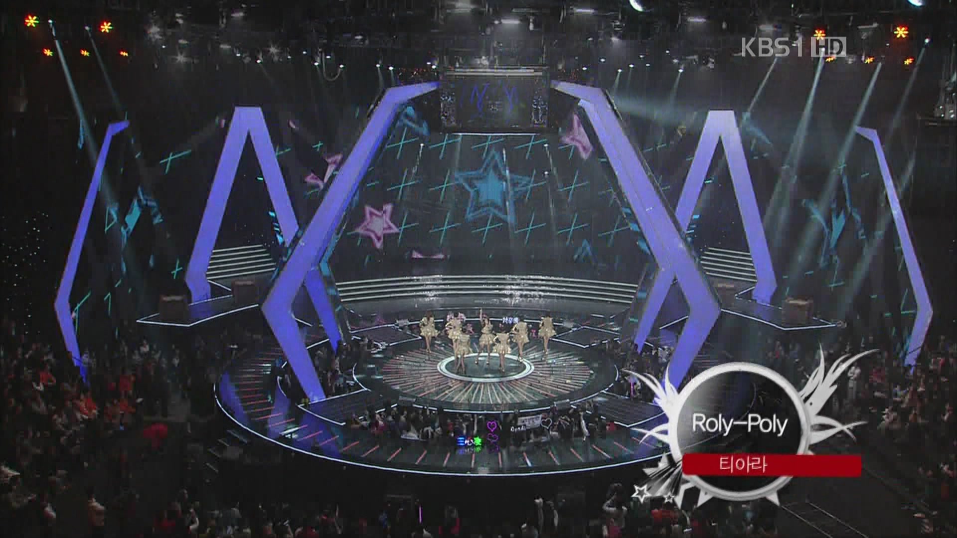 111120 KBS1 第13屆漢中節 T-ARA - Roly-Poly.jpg