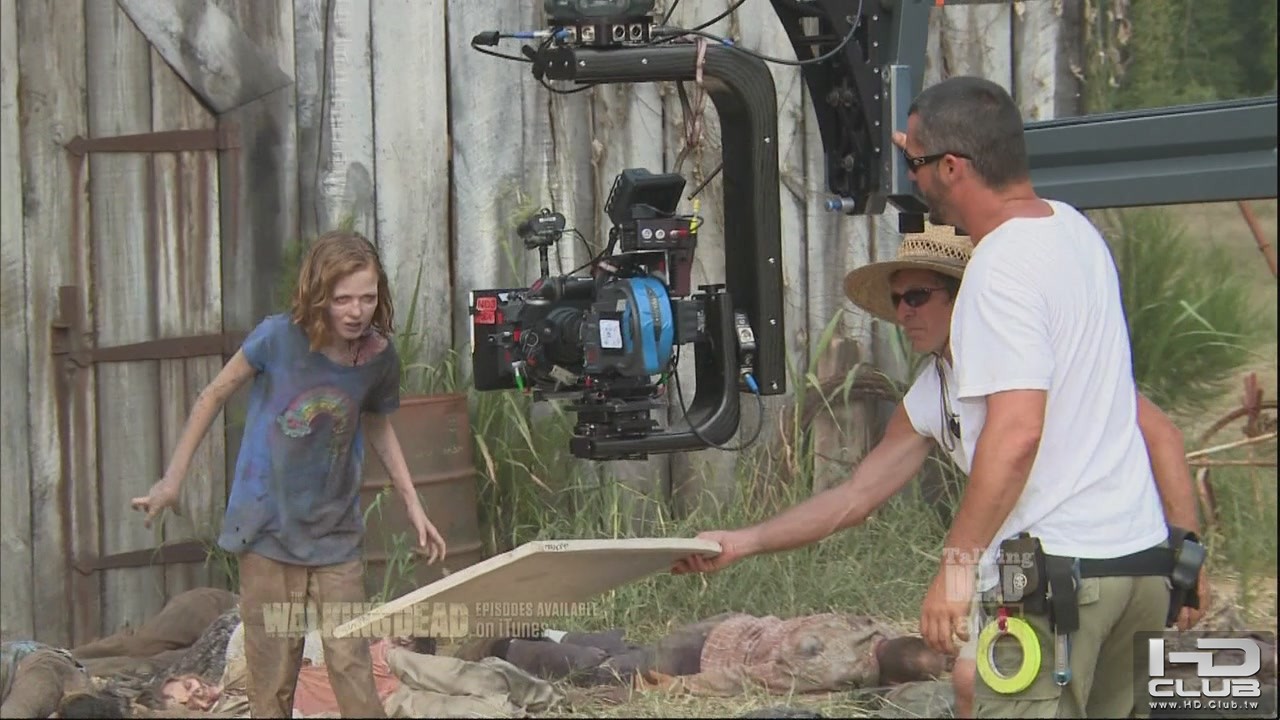 talking.dead.s01e07.720p.hdtv.x264-orenji[01-07-27].JPG