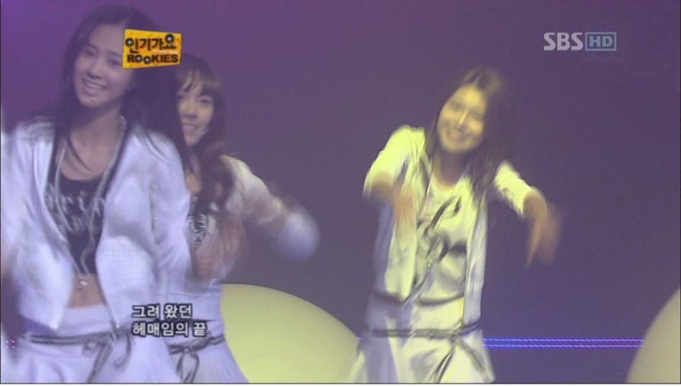 SNSD - Into The New World [Live 2007.08.05][(004535)11-51-13].JPG