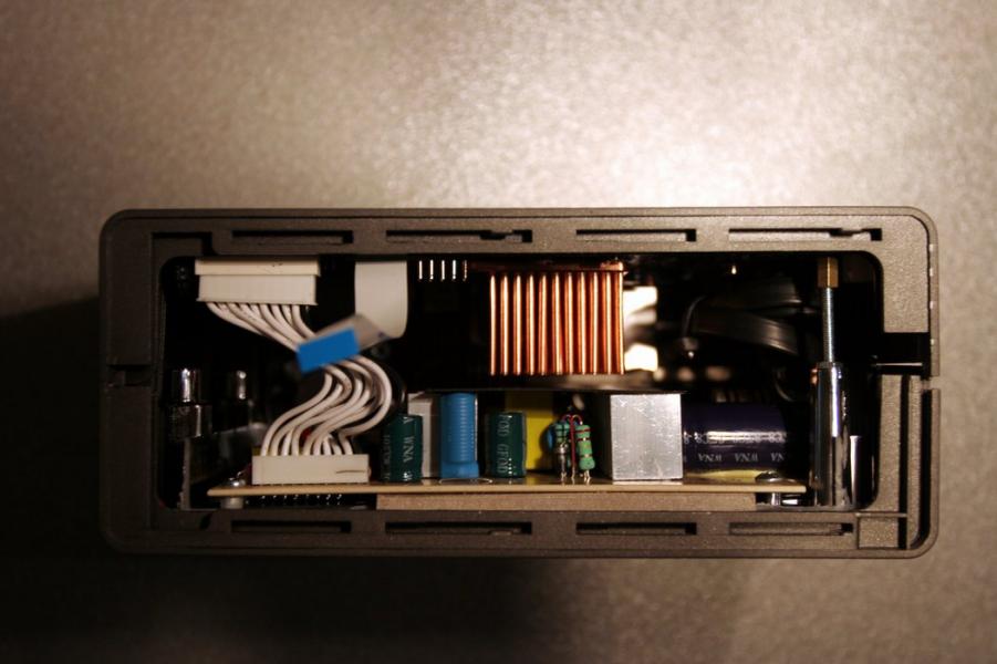 先看一下改裝後的前視圖(面板拆除):