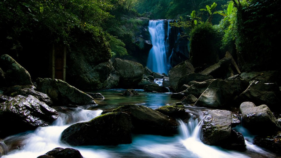 falls108012.jpg