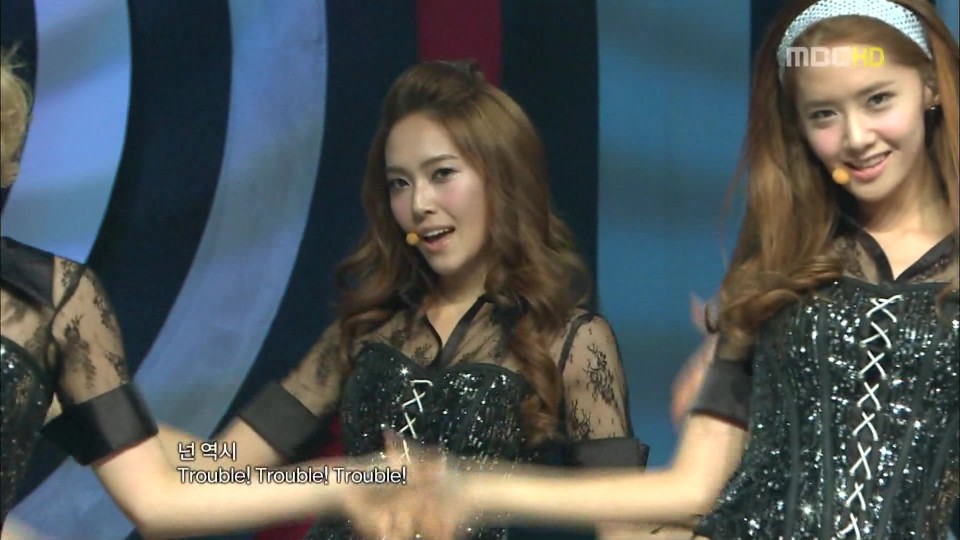 2] 101030 MBC Show! Music Core SNSD My Best Frieds &amp; 훗(HOOT).tp_03266.jpg