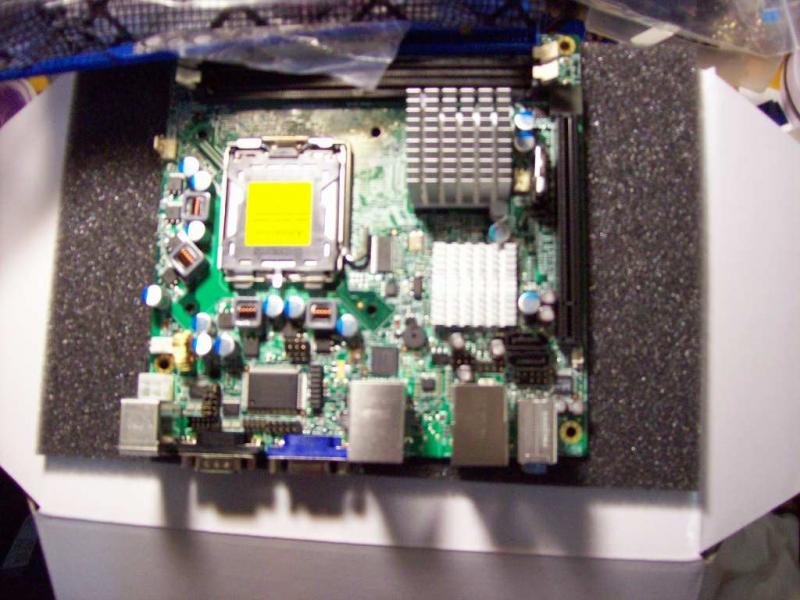 INTEL Q35 主機板 [3月購入]