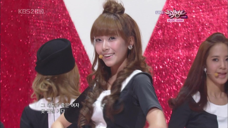 2] 101105 KBS2 Music Bank SNSD 少女時代 - 훗(Hoot) NO.1.tp_02676.jpg