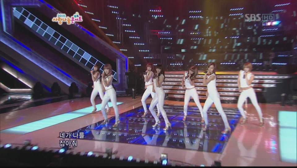 [jiasiyu]101114.SBS.农心分享爱演唱会.Rainbow.A Mach[(003510)21-49-25].JPG