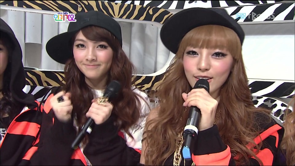 2] 101121 SBS Inkigayo Kara - Burn   Jumping.ts_00107.jpg