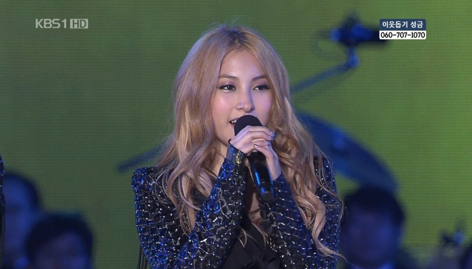 101205 KBS Open Concert Kara - Lupin   Mr..ts_20101205_213557.jpg
