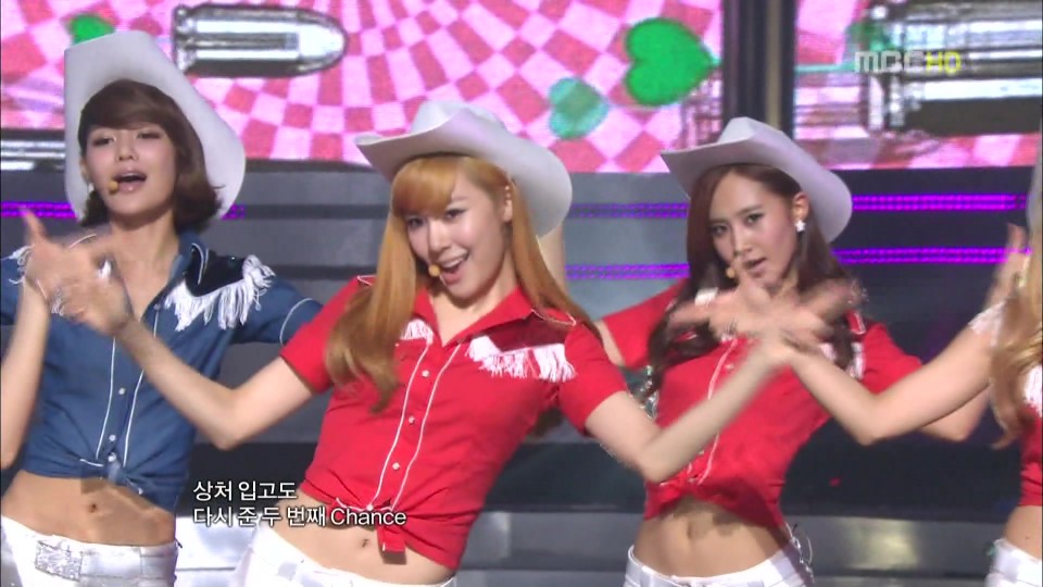 101106 MBC Show! Music Core SNSD 훗(Hoot).tp_03893.jpg