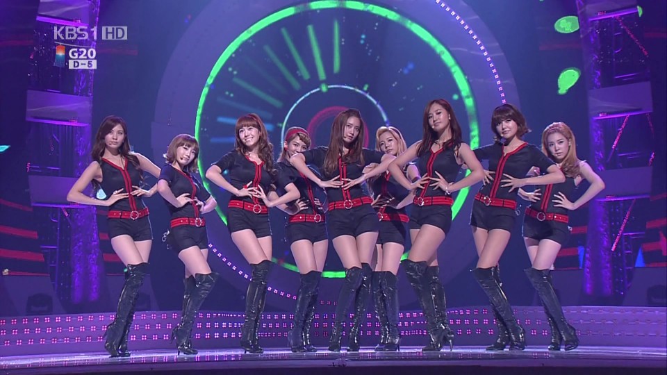 101106 KBS1 G20 Road for Hope Special Concert SNSD 少女時代 - 훗(Hoot).tp_05525.jpg