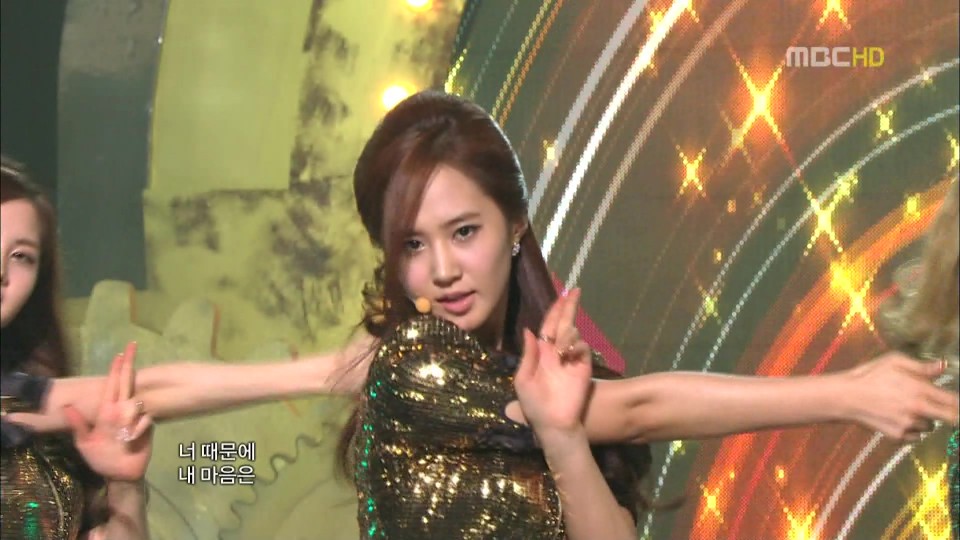 2] 101113 MBC Show! Music Core SNSD - 훗(Hoot).tp_01603.jpg