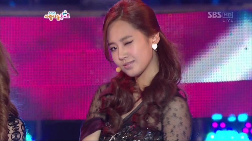 101114 SBS Love Sharing Concert SNSD 少女時代 - 훗(Hoot).tp_02285.jpg