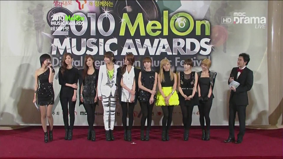 [jiasiyu]101215.MBC.Melon Music Award.少女时代.红地毯[(007198)12-57-00].JPG