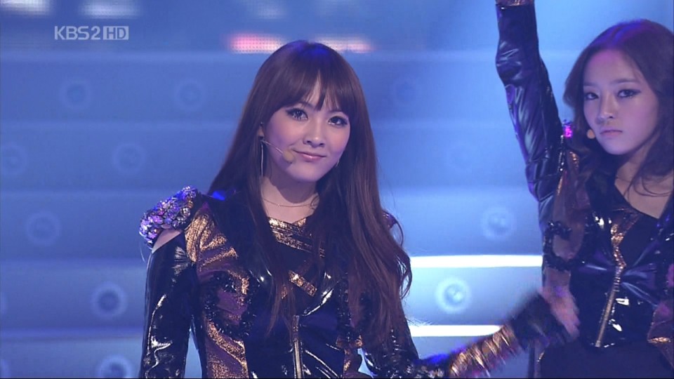 101230 KBS Gayo Daejun KARA - Lupin 1.jpg