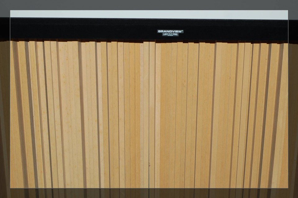 藏再布幕低下的擴散板,克服布幕後方窗戶