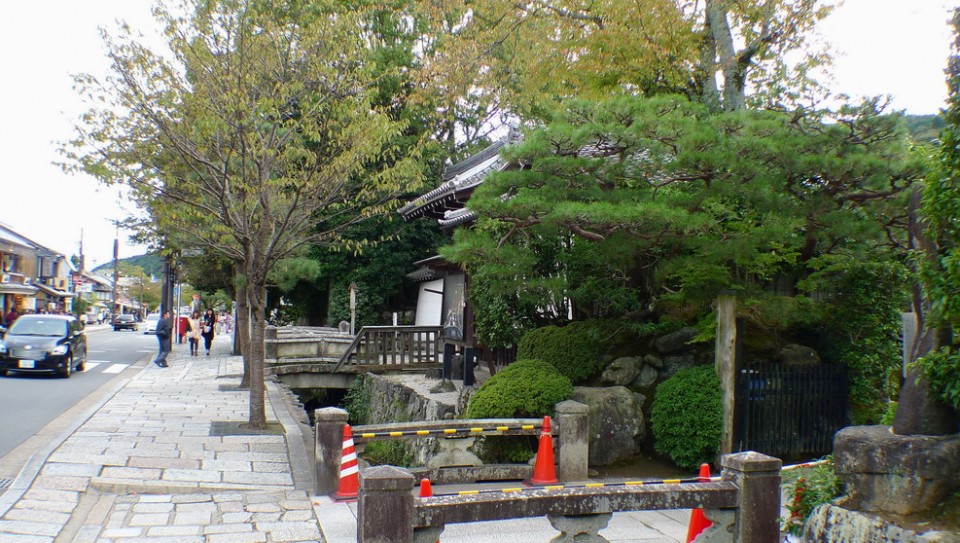 金龍寺另一邊的入口