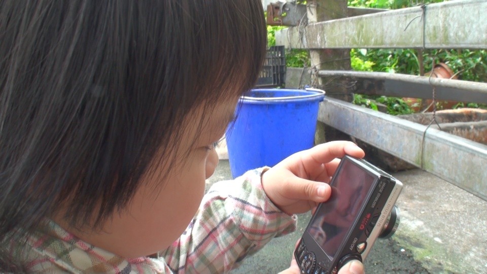 靚靚餵豬記趣-3.jpg