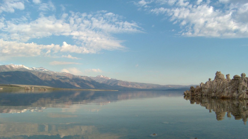 夢娜湖(Mono Lake)