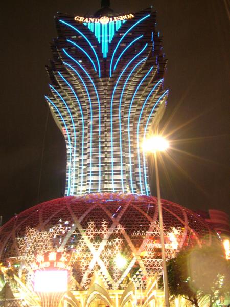 下面的球體 有很多絢麗的效果