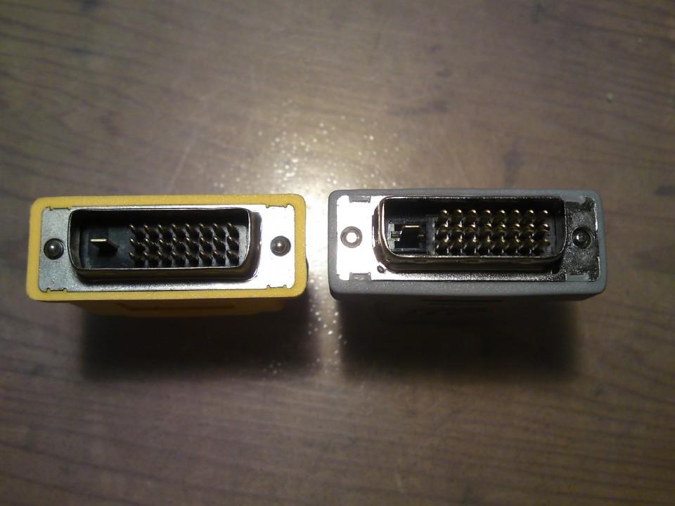 02接頭正面比較pin分不有所不同