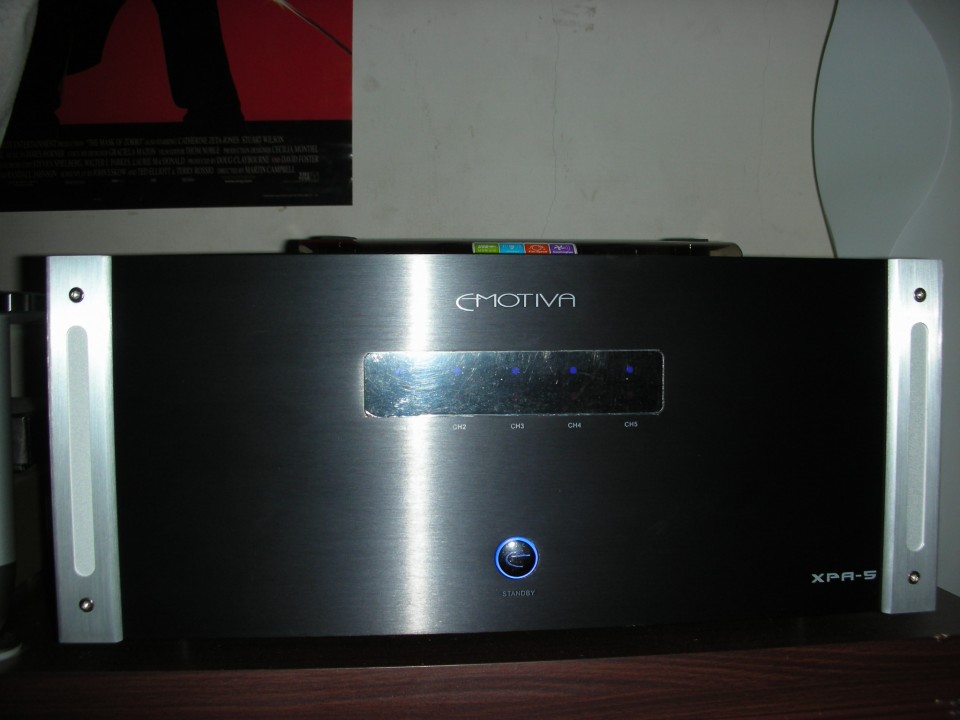 開機，5個藍色小燈可選擇不亮